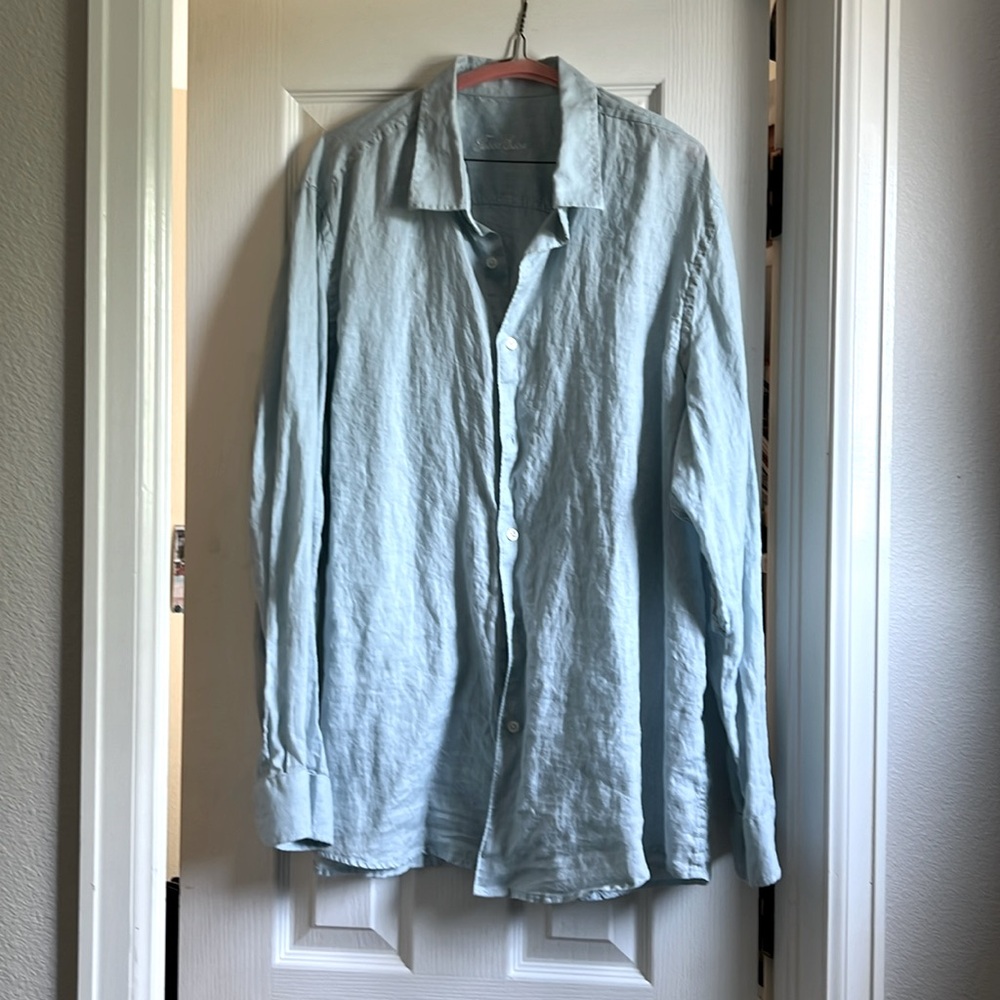 Men’s Tasso Elba linen shirt.